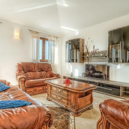 Apartment Ulika-2 Tar-Vabriga Bagian luar foto
