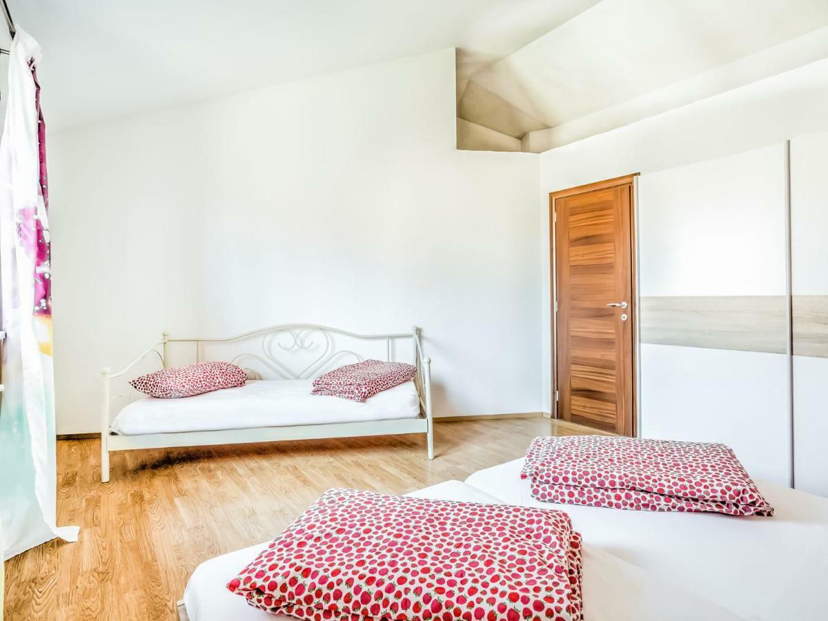 Apartment Ulika-2 Tar-Vabriga Bagian luar foto